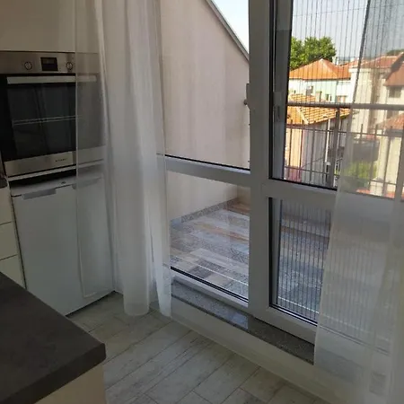 Апартамент сити бийч вю Царево